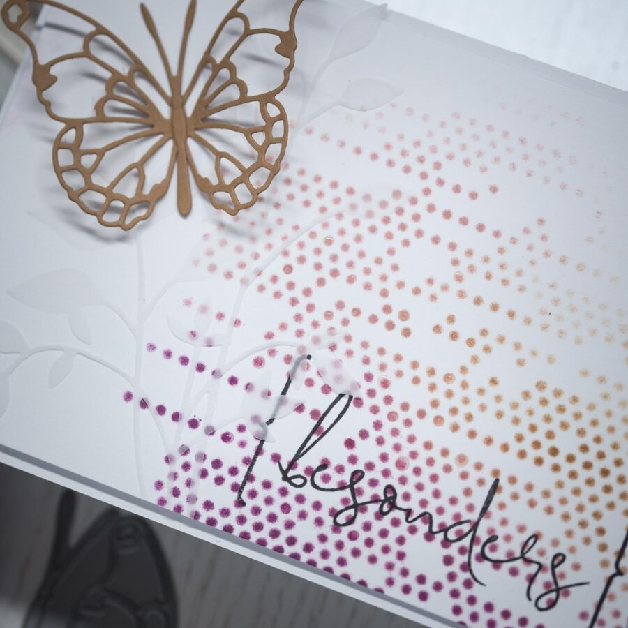 © Inkystamp_Wunderbar | © Ranger Ink_Distress Ink - Seedless Preserves | © Ranger Ink_Distress Ink - Dusty Concord | © Ranger Ink_Distress Ink - Tea Dye | © Memory Box_Lunette Butterfly / Vivienne Butterfly |